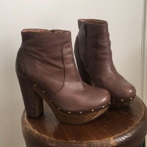 Lucky Brand booties. Pre loved.